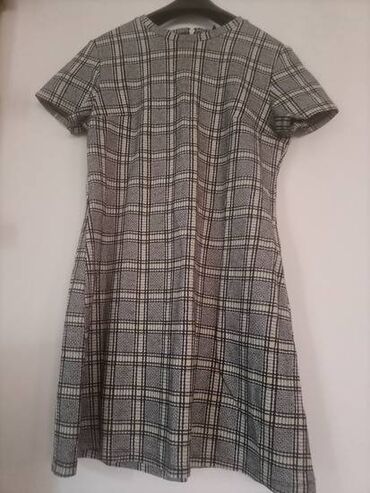 Haljine: H&M XL (EU 42), Drugi stil, Kratkih rukava