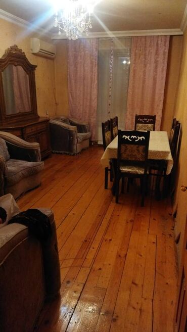 Uzunmüddətli kirayə mənzillər: Kirovda 5 mertebeli binanın 3-cu mərtəbəsində yerləşən ümumi sahəsi — 3