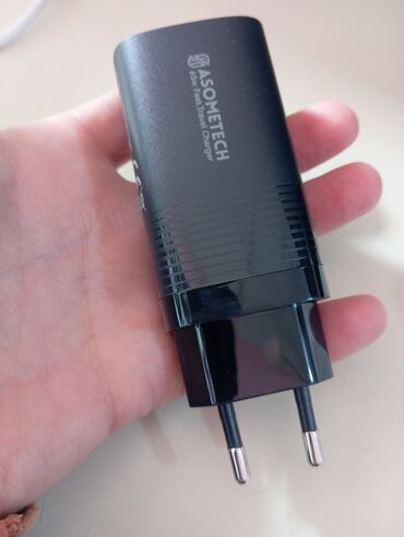 Kabellər və adapterlər: 65 w şarj gücünə malik olan bu adapter həm pd həm də USB dən şarjı