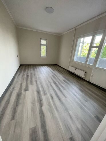 продаю квартиру без ремонта: 1 комната, 34 м², 106 серия улучшенная, 3 этаж, Косметический ремонт