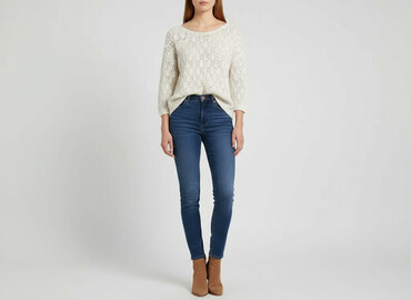 Swetry: Sweter damski, rozmiar M