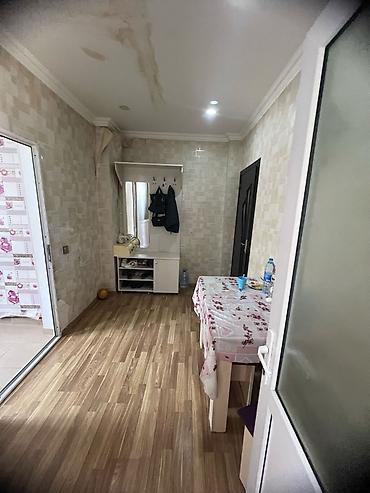 Həyət evləri və villalar: 4 otaqlı, 80 kv. m, Orta təmir — 7