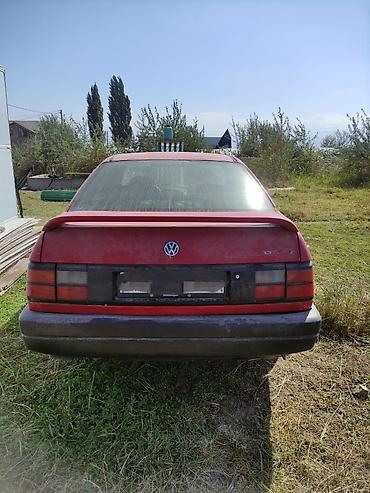 полик 5 д: Volkswagen Passat: 1992 г., 1.8 л, Механика, Седан — 1