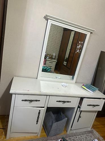 yataq otaq mebel: Yataq otağı mebel dəsti Tərkib: - 6 qapılı iri şkaf: ortada tam boy — 3