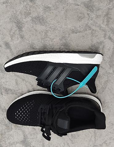 Кроссовки для бега Adidas Ultra Boost (чёрные) - Верх: дышащий