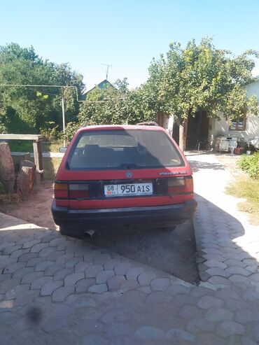 срочно продам эвакуатор: Volkswagen Passat Variant: 1989 г., 1.8 л, Механика