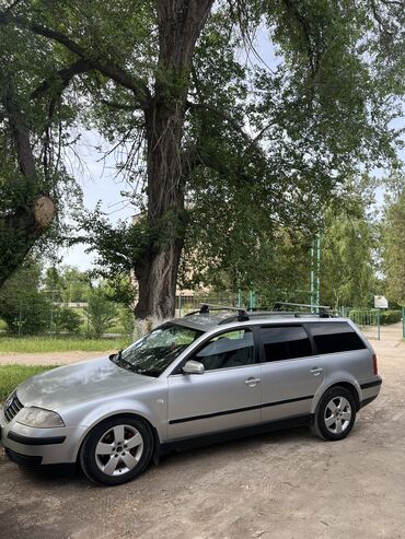 купить фронтальный погрузчик бу: Volkswagen Passat: 2001 г., 2.3 л, Механика, Бензин, Универсал