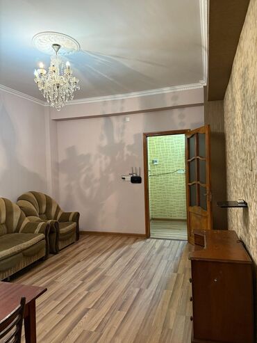 Uzunmüddətli kirayə mənzillər: Xirdalan Heyder Eliyev praspekti 120 marsurutun sonu 16/6 mertebesi 2 — 12