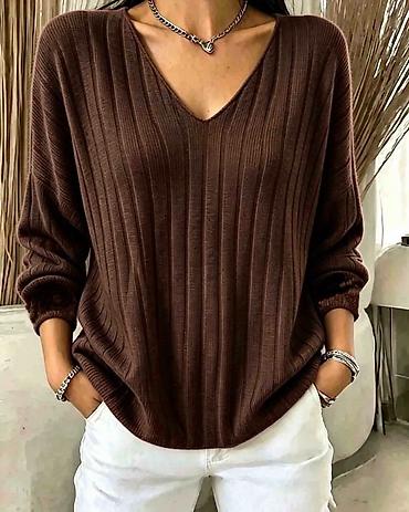 pull: Bluzica
Cena 2200 
Od s do 2xl
Vel.17 — 5