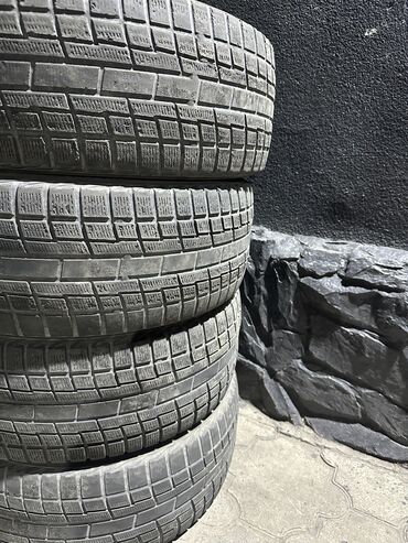 Шины: Шины 215 / 55 / R 17, Зима, Б/у, Комплект, Легковые, Япония, Yokohama