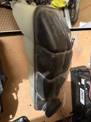 Другие аксессуары: Запчасти на Мерседес W210 Оригинальный набор инструментов на мерседес — 16