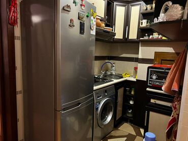 Köhnə tikili: Bakı, Yeni Günəşli Massiv A, 3 otaqlı, Köhnə tikili, 70 kv. m — 9