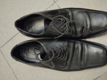 туфли шикарные: Туфли мужские кожаные черные. 42 размер. в хорошем состоянии