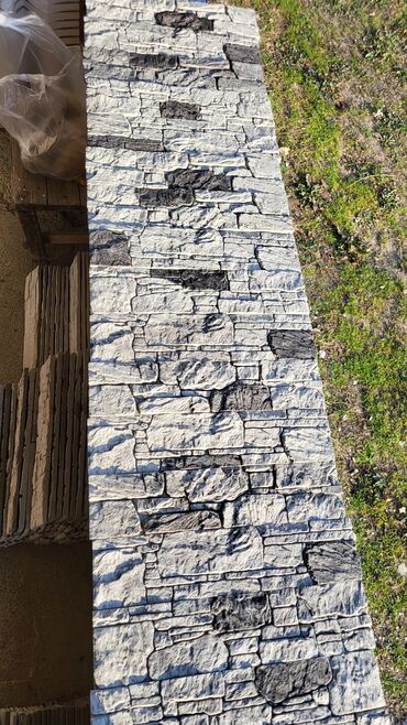 Tikinti işləri: Dekorativ daş hal hazırda ən mühasir sayılır, evin fasadınızı içəri — 30