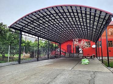 dam ortuk: Metal konstruksiyalı açıq dayanacaq/kölgəlik üçün taxta-metal karkas — 1