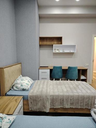 ev alqi satqsi: İcarəyə verilir 3 otaqlı yeni tikili 102 m², Ağ şəhər q. Kateqoriya — 9
