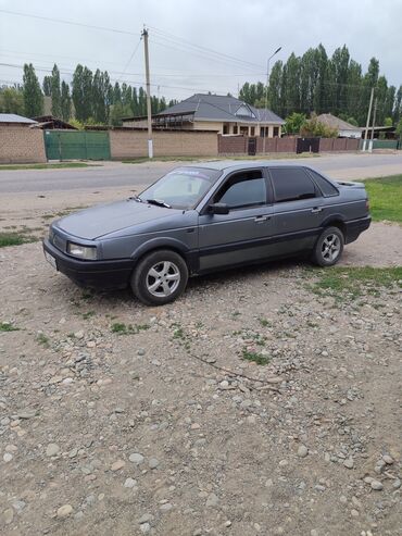 выкуп рассрочка авто: Volkswagen Passat: 1989 г., 1.8 л, Механика, Бензин, Седан