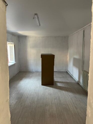снять квартиру долгий срок: 30 м², Без мебели
