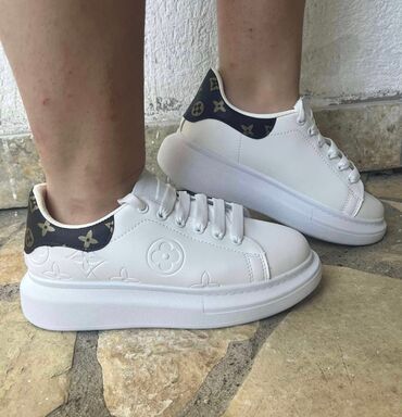 Women's Sneakers and athletic shoes: 2200 — 10