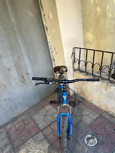 Velosipedlər: Velosiped idal vəziyyətdədir birdene təkəri partlaqdı və qalan hərşey — 3