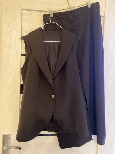 детский купальный костюм: Teze!Qadınlar üçün iki hissəli dəst, çox keyfiyyetli parçası var. - at lalafo.az детский купальный костюм: Teze!Qadınlar üçün iki hissəli dəst, çox keyfiyyetli parçası var. -