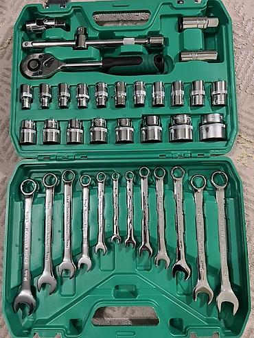 Наборы инструментов: Абсолютно новая с коробкой .Набор инструментов 37 предметов в прочном — 10