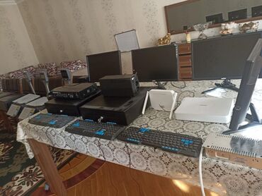 hp 530: Şəkildə gorduyunuz kameralar tereziler ve manitorlar tezedir. 8000 azn