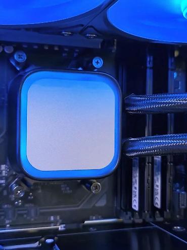 Desktop računari i radne stanice: Ryzen 7 9800X3D RTX 5080 X870 64GB 2TB - SM040PC. ✨ Prodaja i — 13