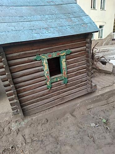 груда сос: Деревянный домик из бруса/бревна в стиле русской избы. - Материал — 3