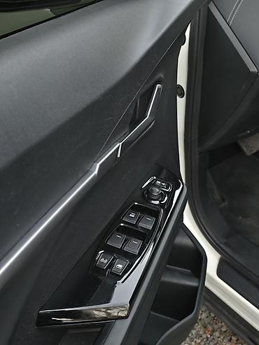 Ssangyong: Ssangyong Torres: 2022 г., 1.5 л, Автомат, Бензин, Кроссовер — 17