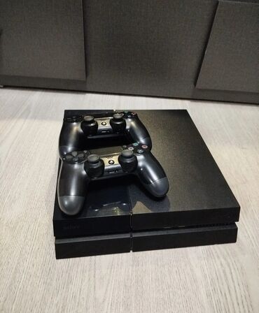 диск на сони 4: Playstation 4. Фат 500гб. Не прошитый. Последняя обновления 12.50