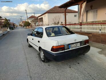 Toyota: Toyota Corolla: 1.3 l. | 1996 έ. Sedan — 2