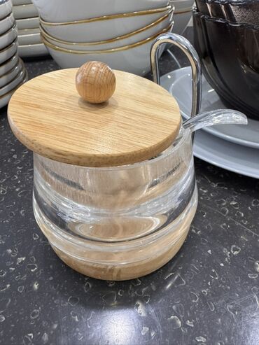 Наборы посуды: Большие тарелки - 7 шт Порционные тарелки- 8 шт Тарелки 1+1 Кесе - 4 — 2