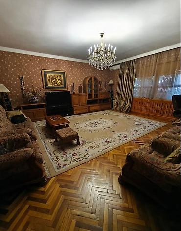 Дома: 💰 Цена: 570 000 $ 📐 Общая площадь дома: 655 м² 🌳 Участок: 5,5 соток — 6