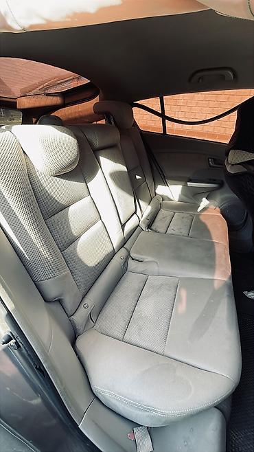jac aion: Honda Insight: 2009 г., 1.3 л, Вариатор, Гибрид, Хэтчбэк — 5