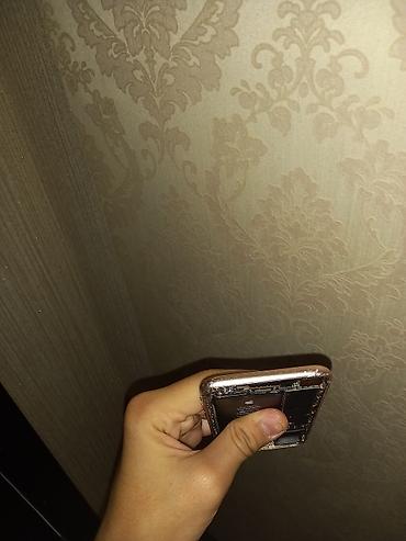 iphone 16 pro mac: IPhone 8, 64 GB, Qızılı, Qırıq — 5