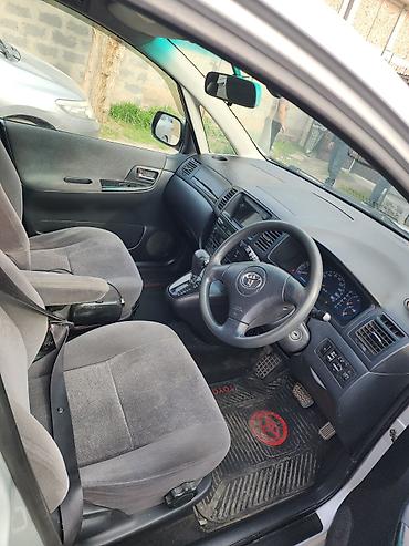 Toyota: Toyota Corolla Spacio: 2004 г., 1.5 л, Автомат, Минивэн — 8