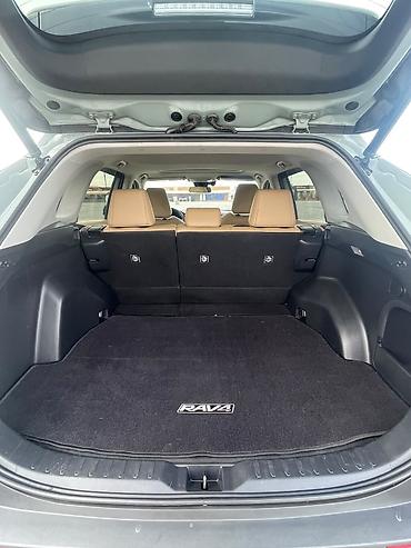 camri 70: Toyota RAV4: 2021 г., 2.5 л, Вариатор, Гибрид, Кроссовер — 8