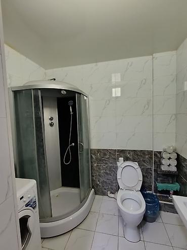 Посуточная аренда квартир: 1 комната, Постельное белье, Кондиционер, Парковка — 11