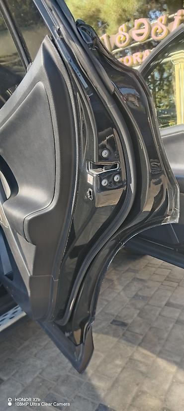 afdamabiler: Rav 4 il 2014 maşında detal dəyişim olmayıb makler lər maşın — 4