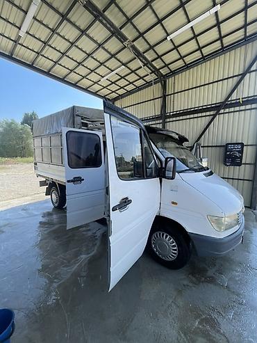 transporter multivan: Грузовой фургон Mercedes‑Benz Sprinter 210D (двухрядная кабина — 3