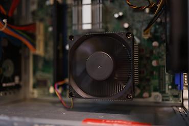 Masaüstü kompüterlər və iş stansiyaları: Yığma kompüter: Prosessor-Intel Dual Core E5800 3.2 GHz LGA 775 — 7