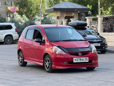 самая дорогая машина в кыргызстане: Honda Fit: 2002 г., 1.3 л, Вариатор, Бензин, Хэтчбэк