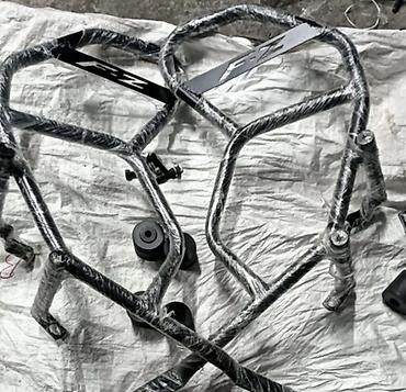 on panel: Yamaha FZS üçün tam çərçivəli qoruyucu crash guard dəsti (duqa) - — 3