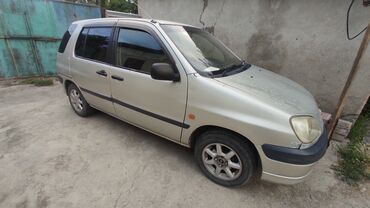 таета хайс: Toyota Raum: 2000 г., 1.5 л, Автомат, Бензин, Хэтчбэк