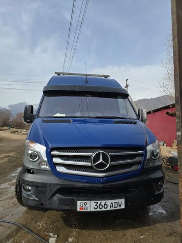 100 минге машина: Mercedes-Benz Sprinter: 2011 г., 3 л, Механика, Дизель, Бус