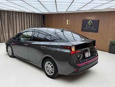 prius tuning: Toyota Prius: 2022 г., 1.8 л, Автомат, Гибрид, Хэтчбэк — 2