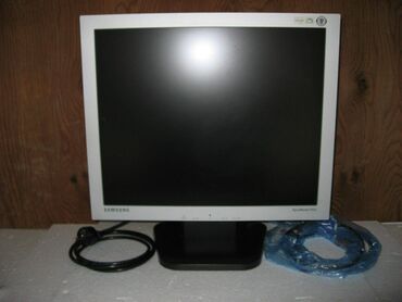 samsung 355v: Samsung Syncmaster 913V Silver 19" Monitor u odličnom fizičkom stanju