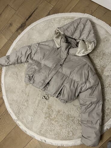 zenska kozna jakna: S (EU 36), XL (EU 42), Single-colored
