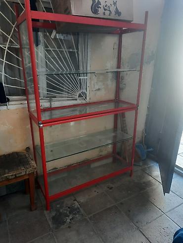 Полочные витрины: Şüşə vitrin rəf sistemi Alüminiumlu eni : 1 metr hündürlük : 82 sm — 1